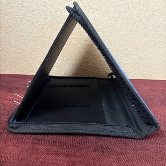 Black and Blue Hardcover Zippered Sketchbook Binder - Picture 11 of 12